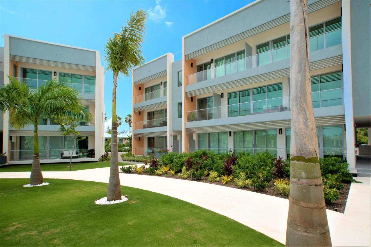 Cayman Luxury Rentals At One Canal Point Джордж Таун Екстериор снимка