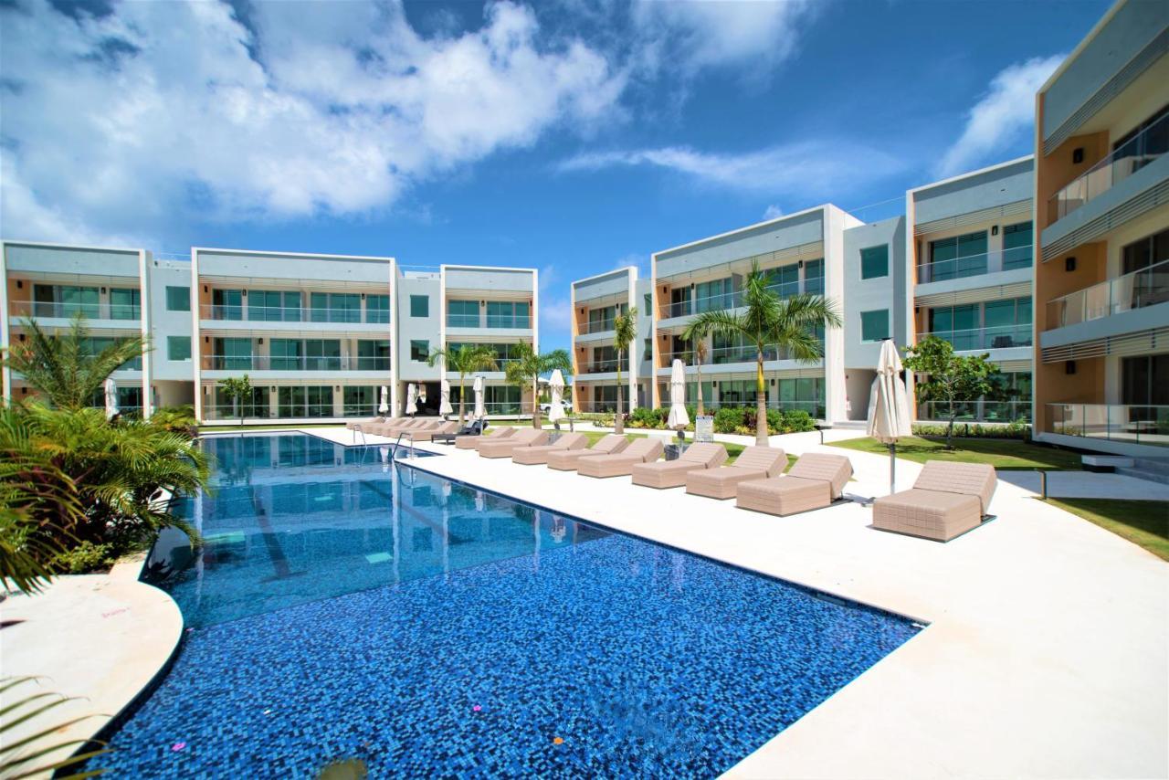 Cayman Luxury Rentals At One Canal Point Джордж Таун Екстериор снимка