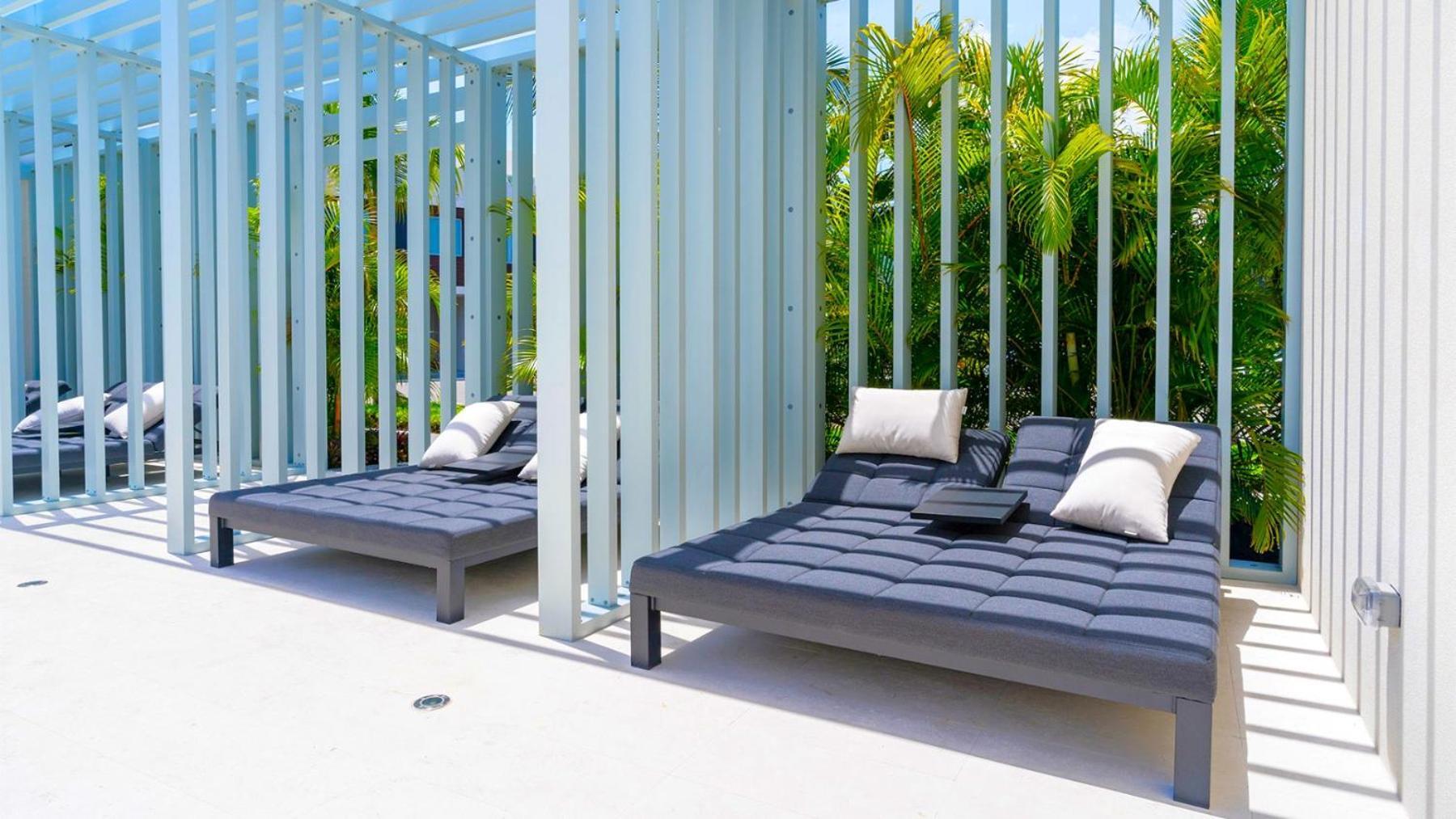 Cayman Luxury Rentals At One Canal Point Джордж Таун Екстериор снимка