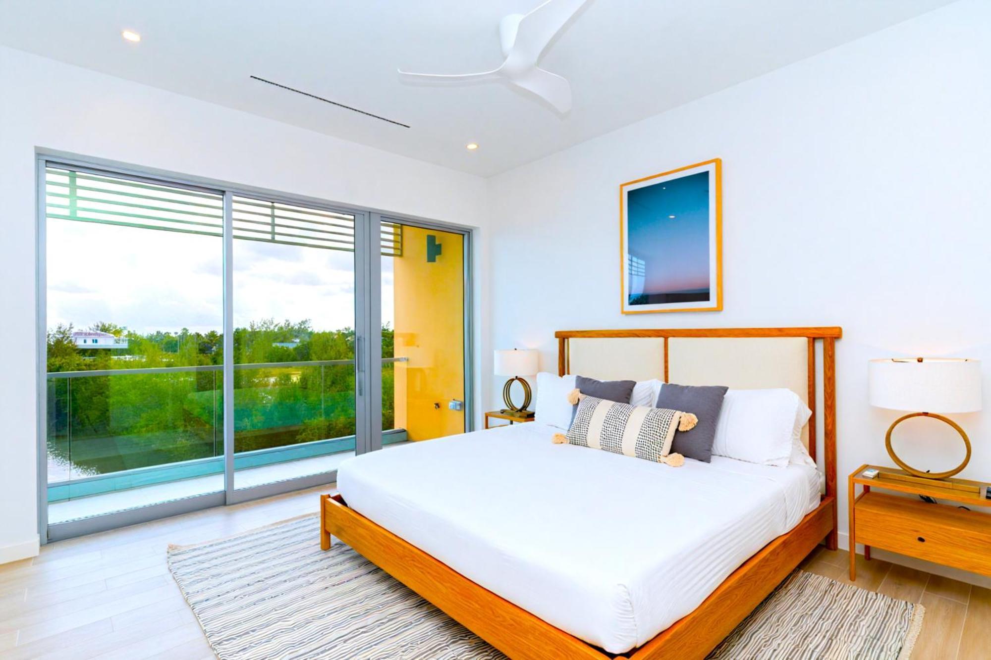 Cayman Luxury Rentals At One Canal Point Джордж Таун Екстериор снимка
