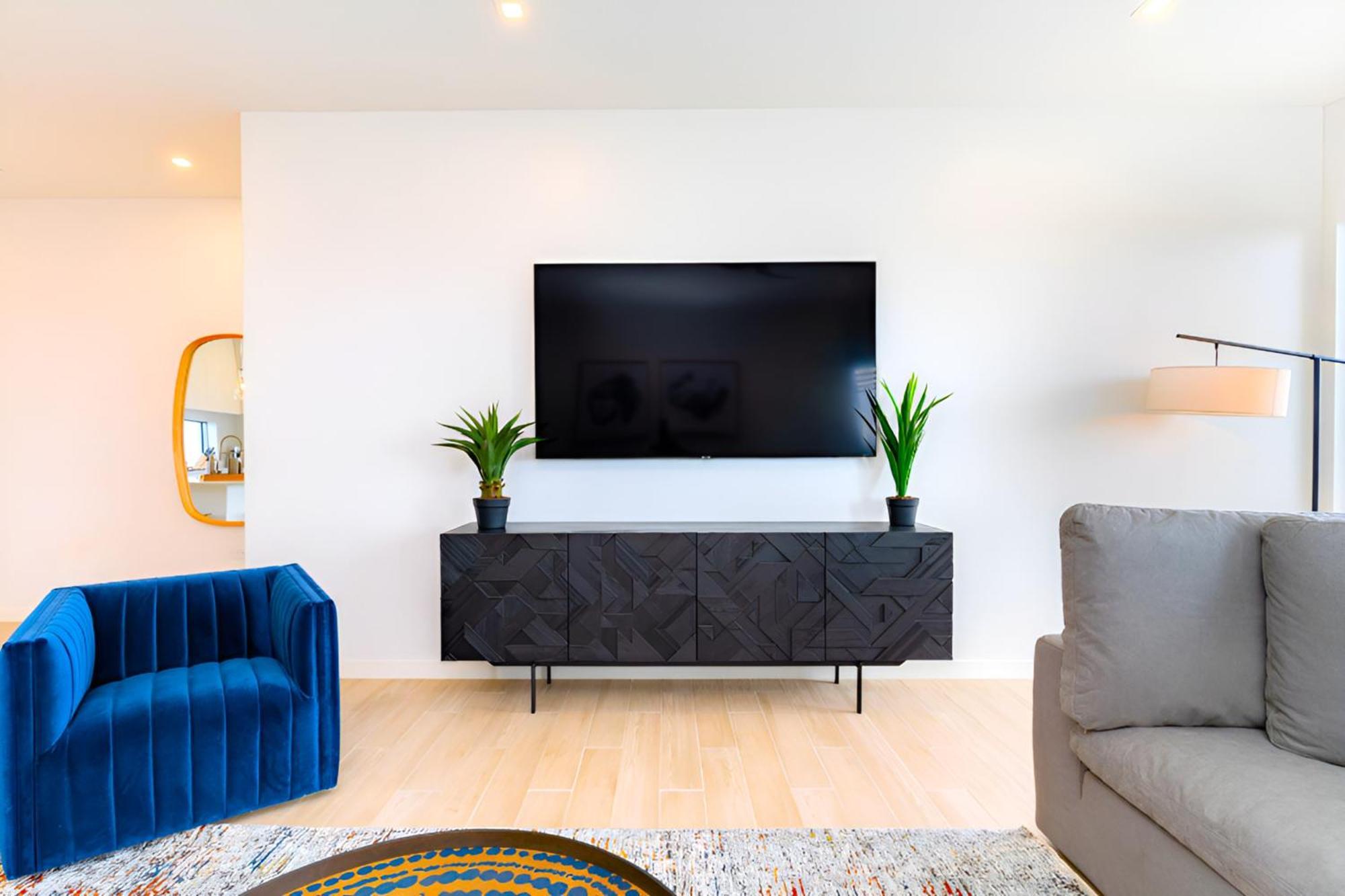 Cayman Luxury Rentals At One Canal Point Джордж Таун Екстериор снимка